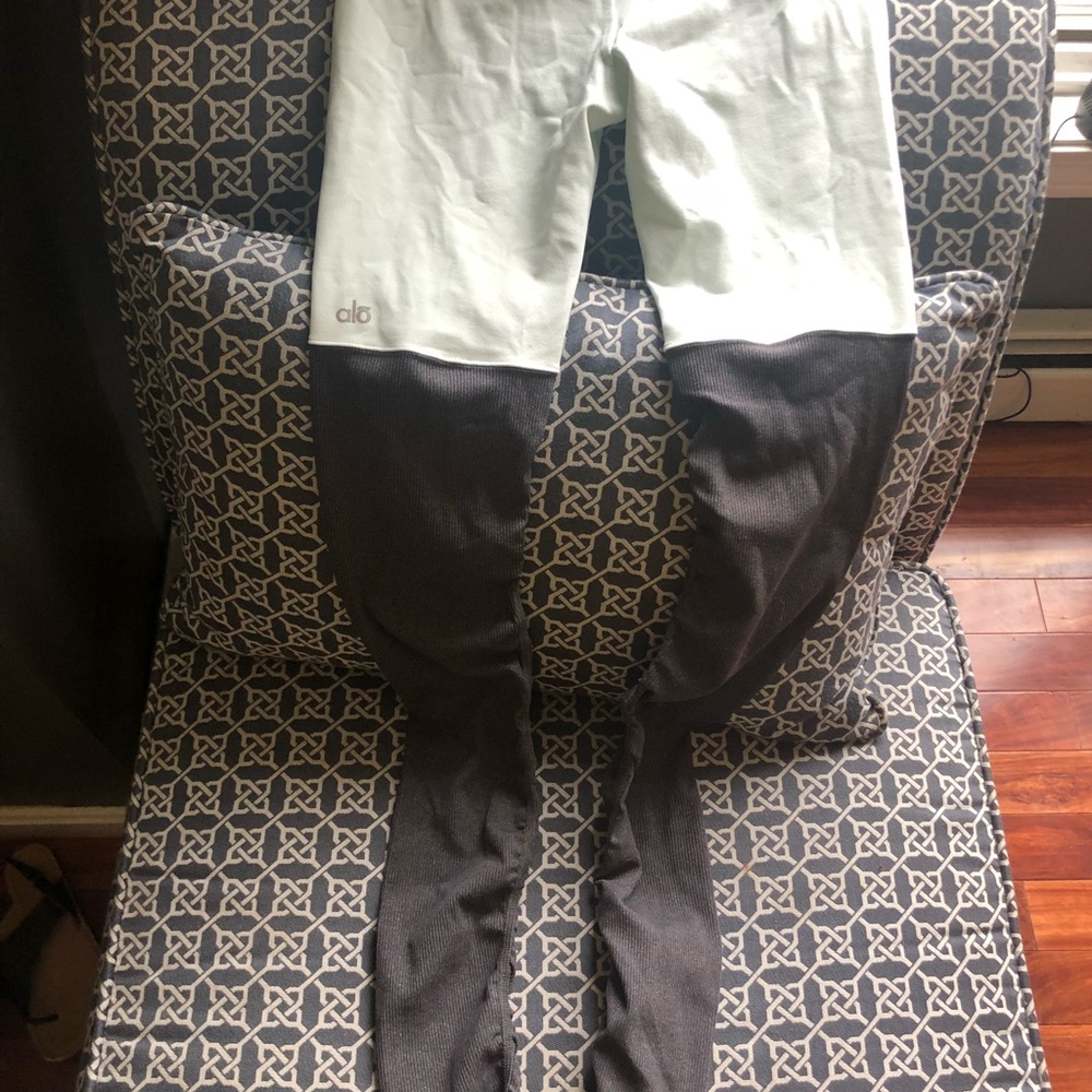 Alo Goddess Yoga Pants